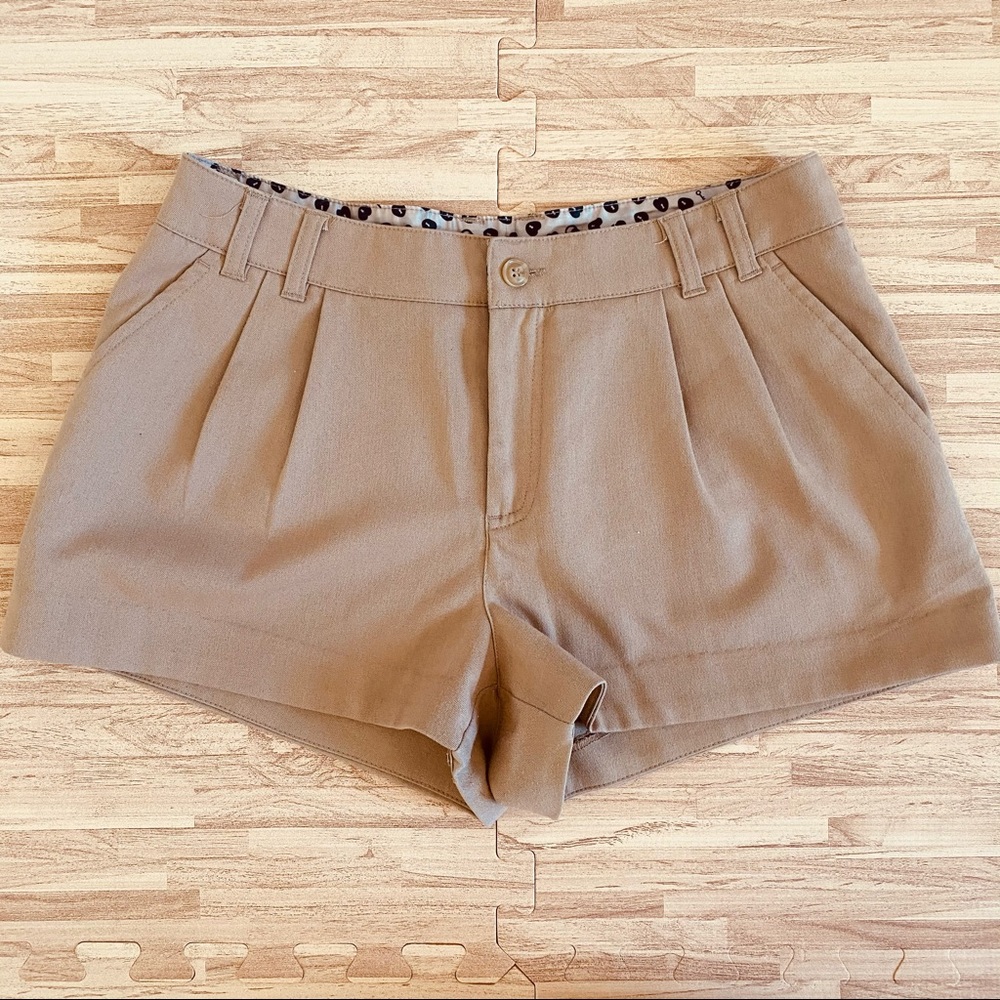 H&M Pleated Shorts